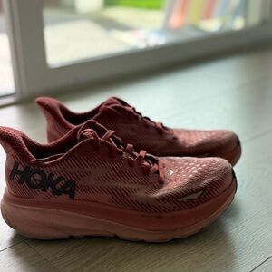 Hoka Clifton 9 women’s shoes